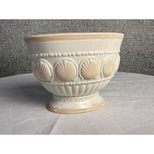 Vintage 90s/Y2K Pink Peach Pastel Seashells Bathroom Vanity Toothbrush Holder